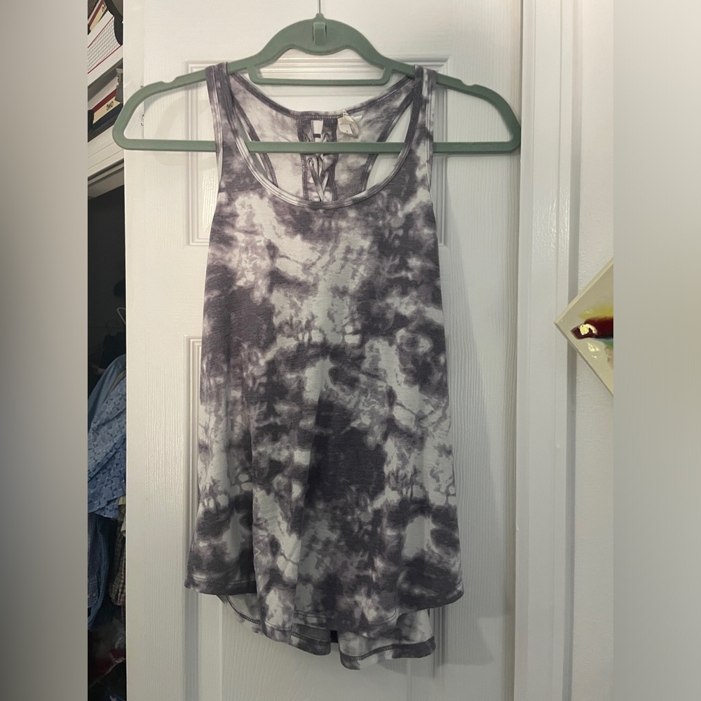 Women's Live Love Dream Small Grey and White Tie Dye Tank